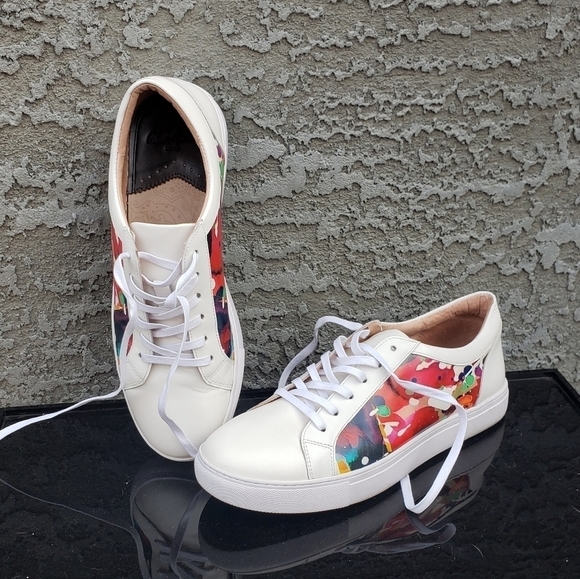 Robert GrahamIgnition Printed‎ Leather Sneakers - Picture 1 of 11